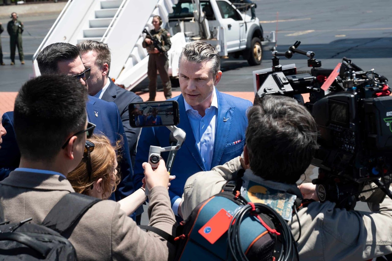 Judge orders the Trump administration to preserve the signaling chat in Yemen Strikes