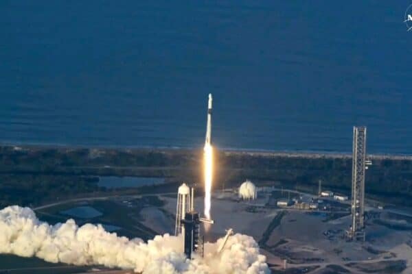 SPACEX DRAGON MATE WITH ISS IN THE MISSION TO GET NASA ASTRONAUTES RETURN TO EARTH