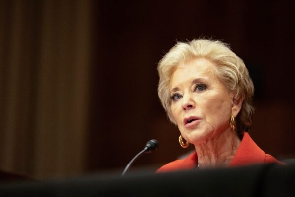 The WWE co -founder, Linda McMahon, confirmed as Secretary of Education The WWE co -founder, Linda McMahon, confirmed as Secretary of Education