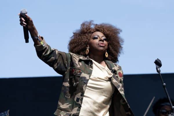 The singer Angie Stone dies at 63 The singer Angie Stone dies at 63