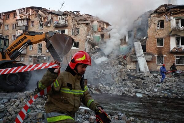 Kyiv hit with missile bombardment in ‘Mass attack’ of Russia: Ukrainian officials Photo: Consequences of a Russian missile and drone attack on kyiv in Kyiv